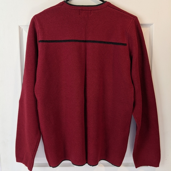♦️B2G1FREE♦️maroon sweater w/1 thin black strip - Picture 3 of 3